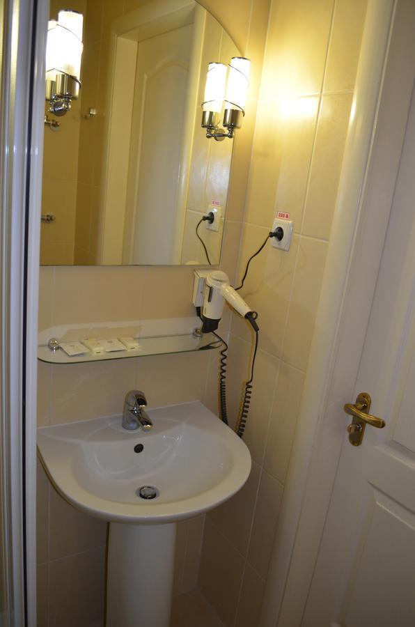 Transit Hotel Dyakovtsy Bagian luar foto